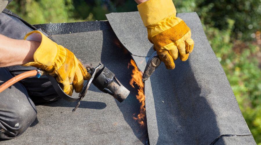 Professional gutter cleaning in Demarest, NJ